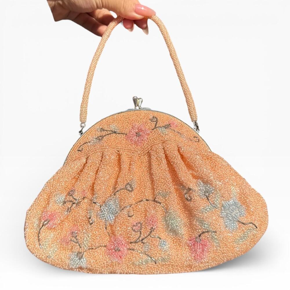 Rare vintage blush pink beaded fairy purse with floral detail